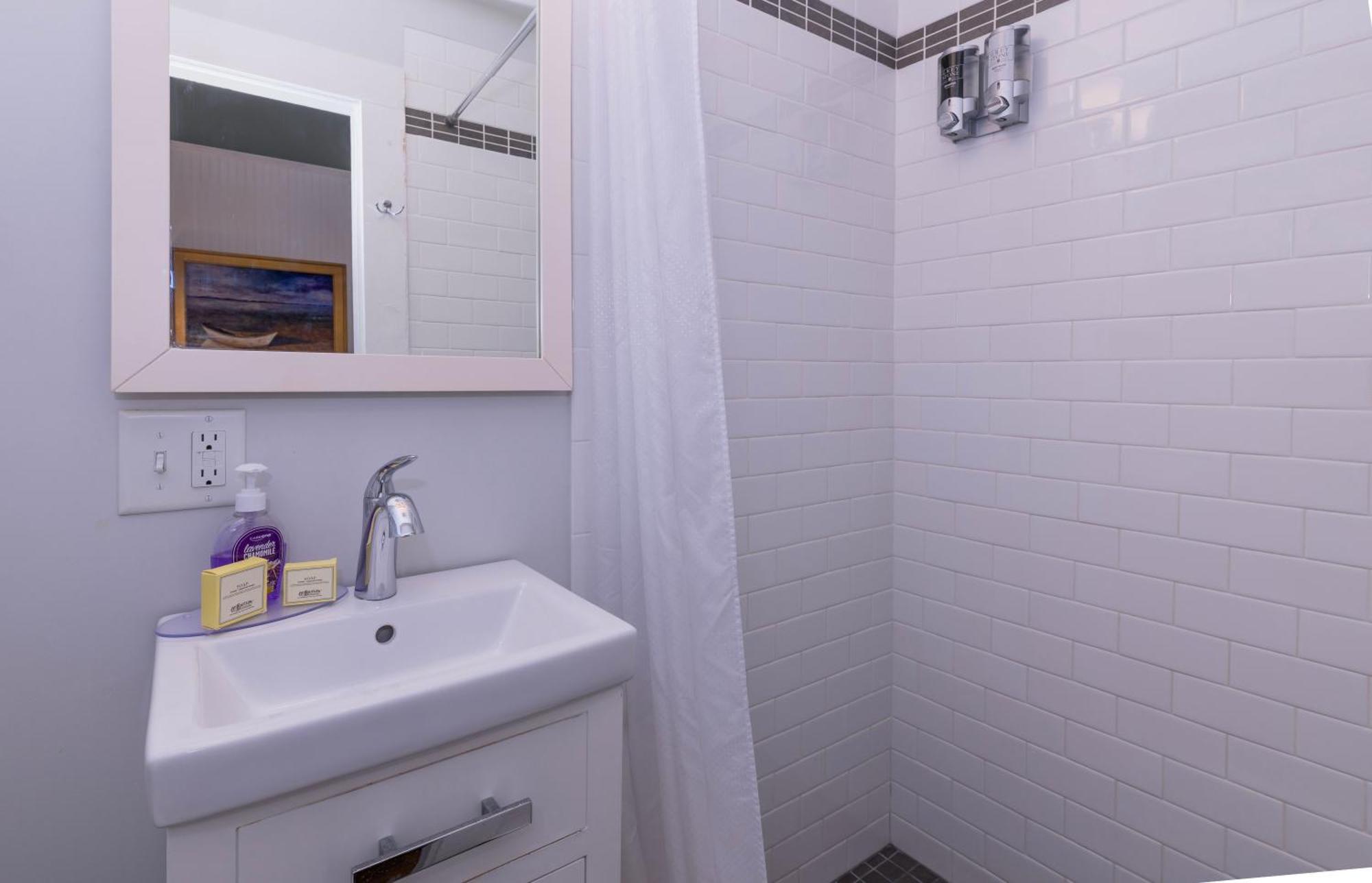 Guest House, 4* Provincetown
