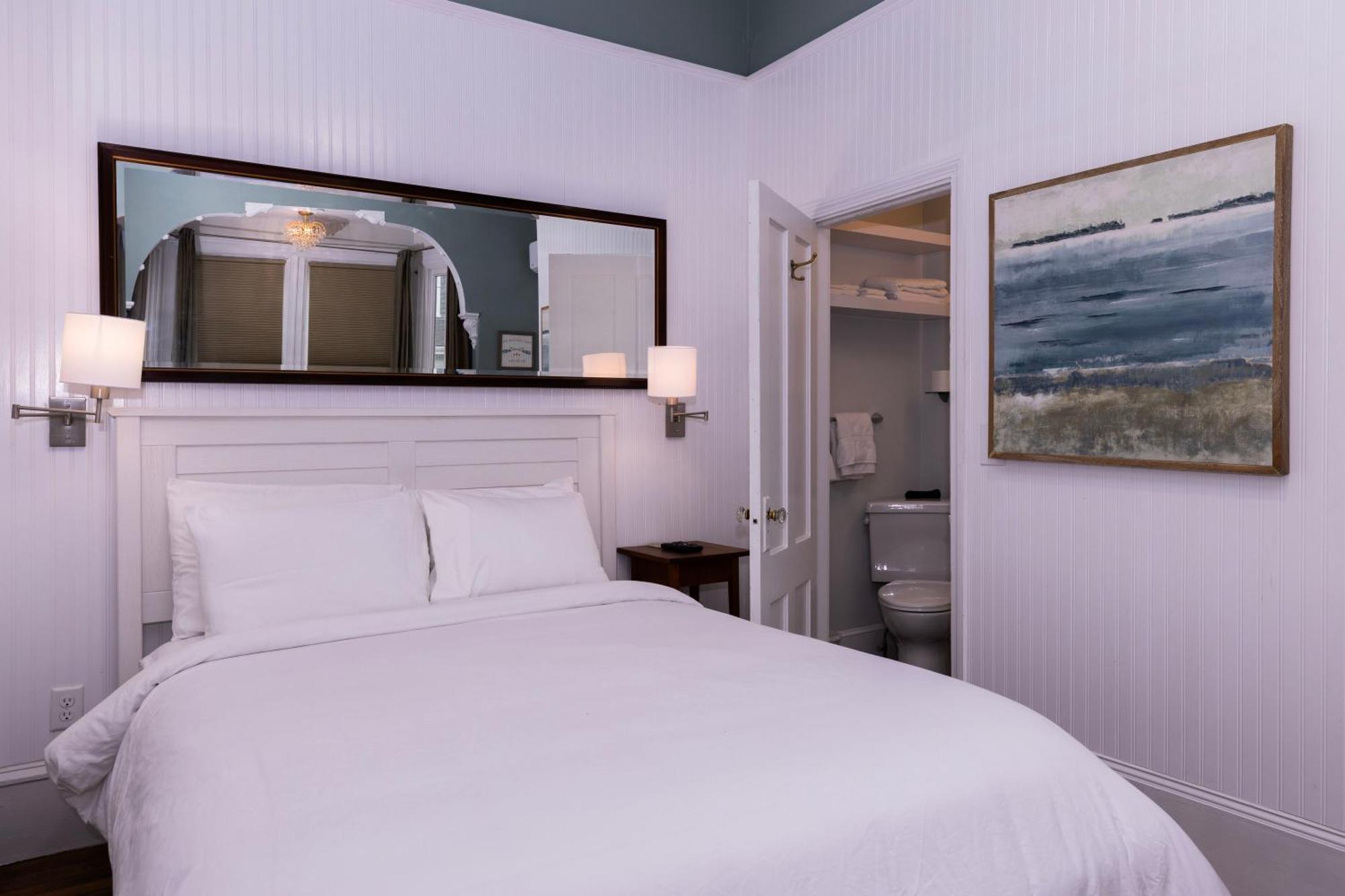 Guest House, Bed & Breakfast 4*