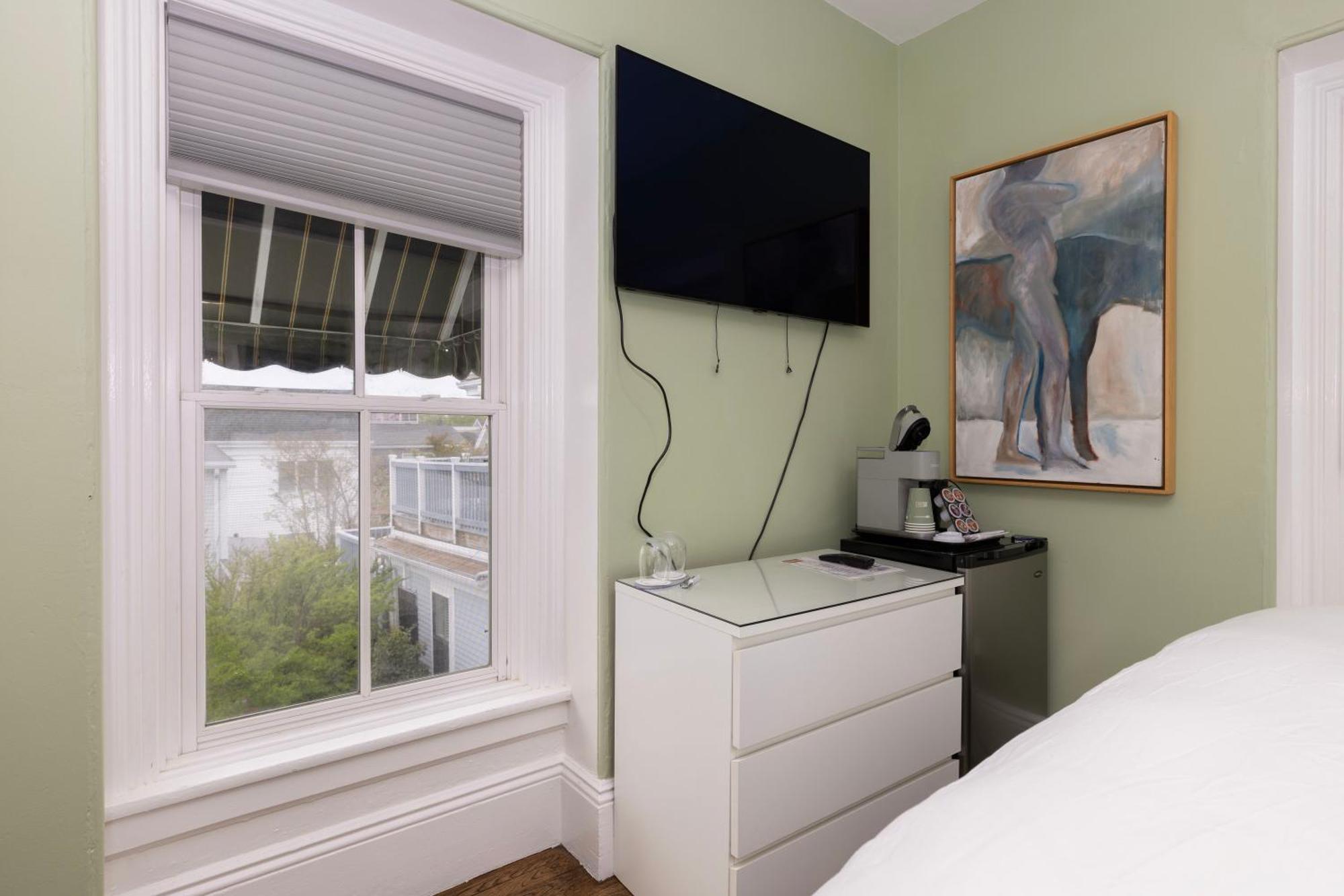 Guest House, Bed & Breakfast 4*