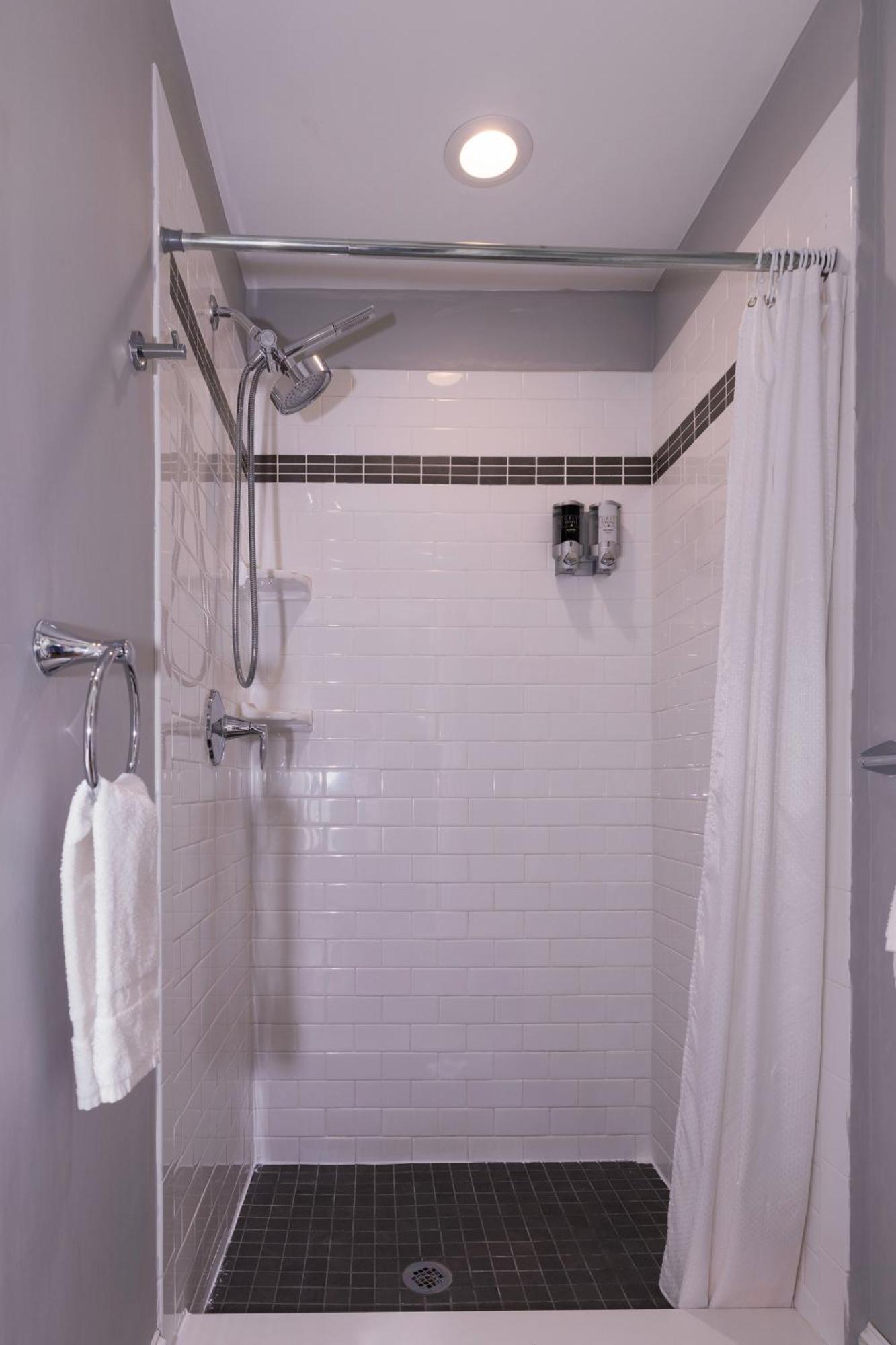 Bed & Breakfast Guest House, 4*