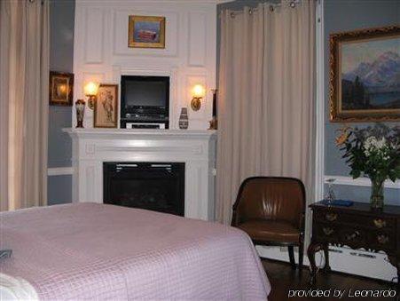 Guest House, 4* Provincetown