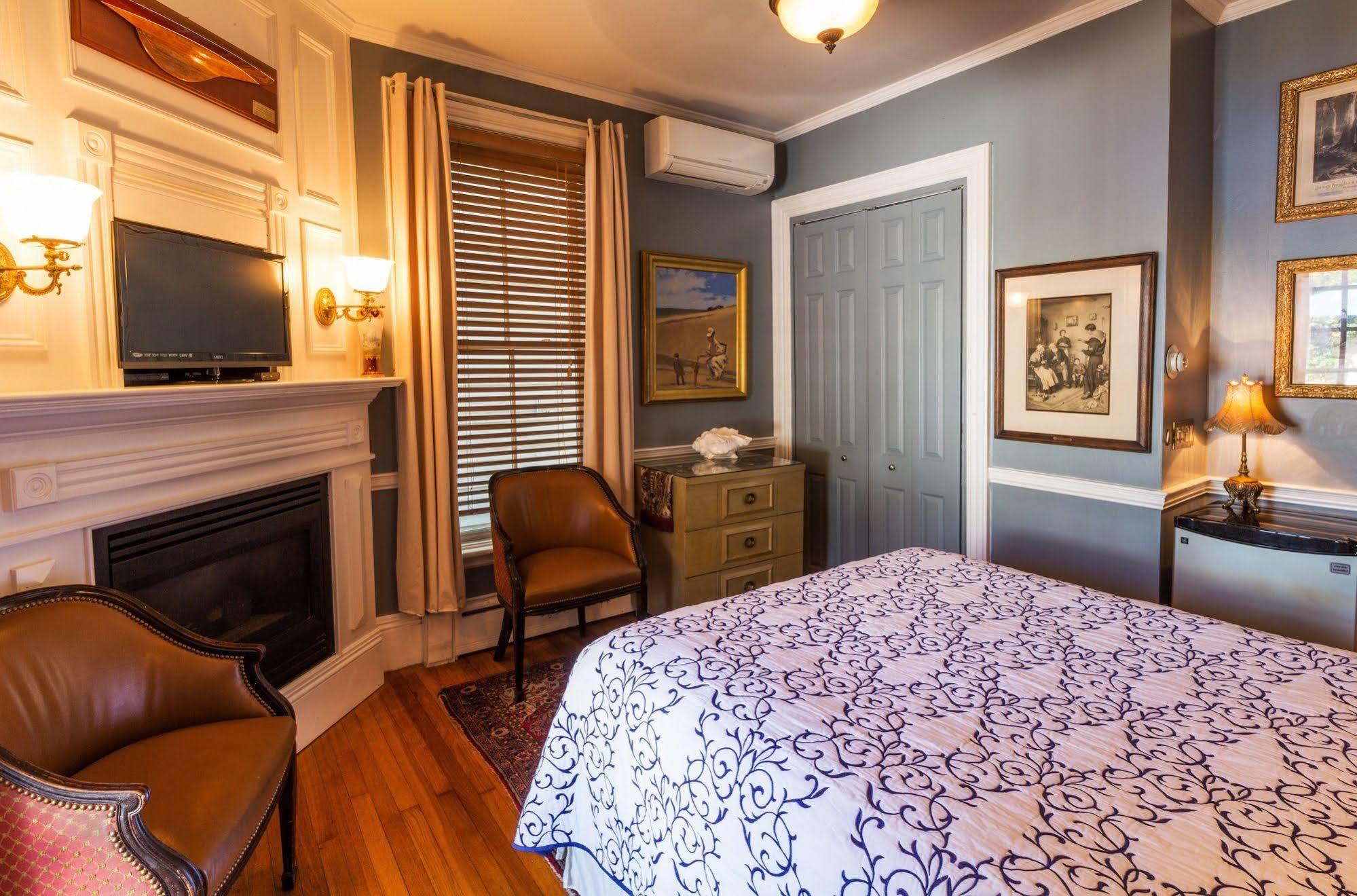 Bed & Breakfast Guest House, 4*