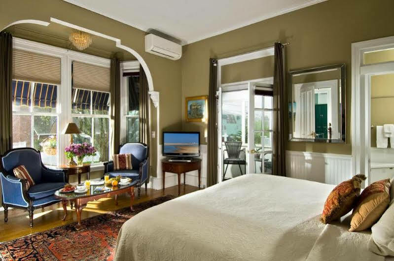 Guest House, Provincetown